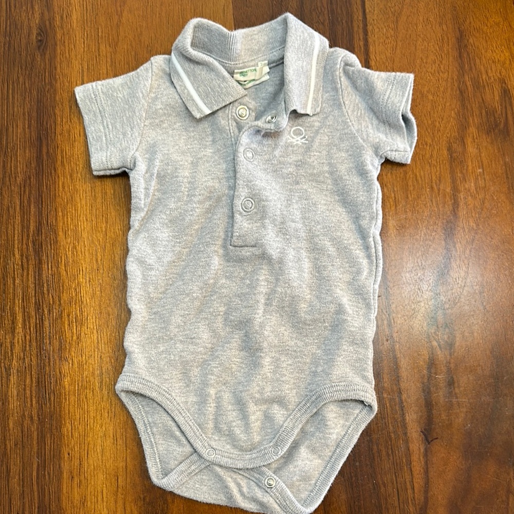 United Colors Of Benetton Gray and White Polo Bodysuit